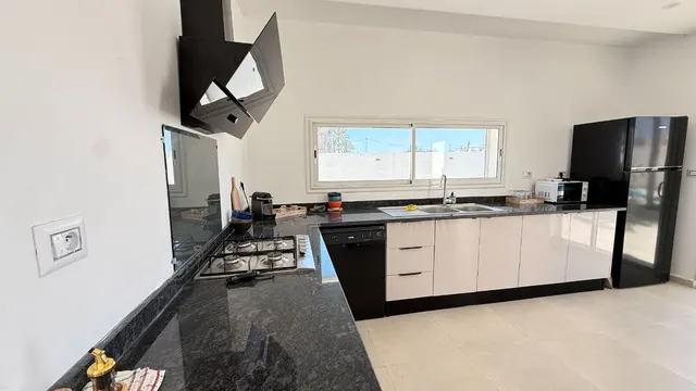 S+3 meublée à 2 min de la Lagune