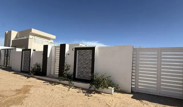 Villa S+3 vendre – Tezdaine