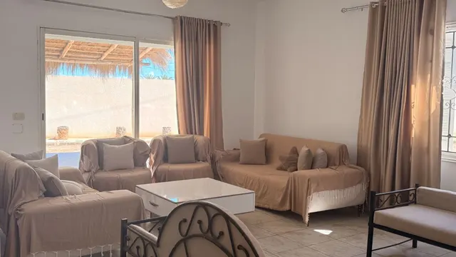 Villa S+4 - 500 m de la Route d'Aghir