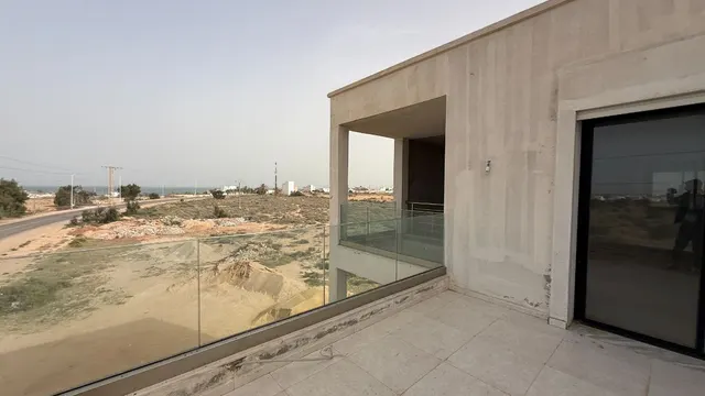 Local commercial – Zarzis, Sangho