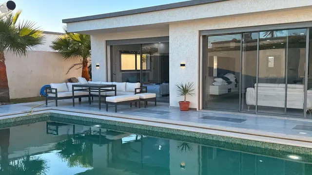 Villa S+3 richement meublée