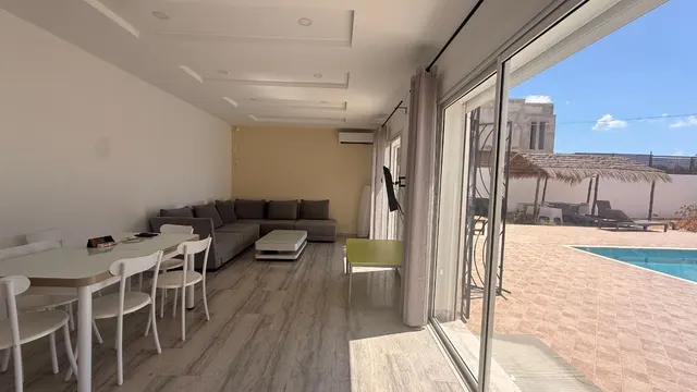Maison S+5 - Sidi Yeti