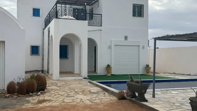 S+3 avec piscine