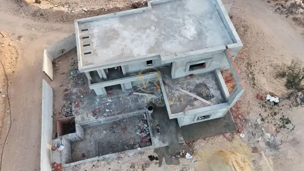 Carcasse s+4 à Vendre - Route du Phare