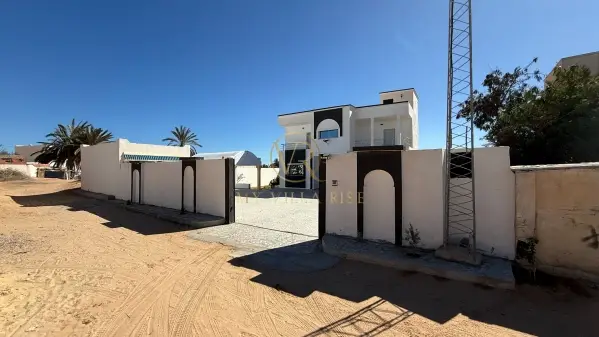 Appartement S+3 – Proche Hôtel Kartago