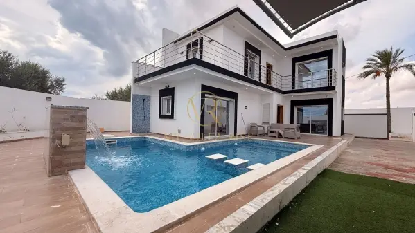 Villa S+4 - Tezdaine